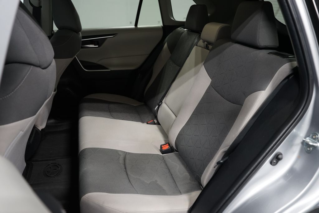 Thumbnail: 2023 Toyota RAV4 - 29