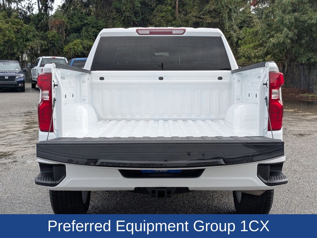 2025 Chevrolet Silverado 1500 2WD Double Cab Standard Bed Custom