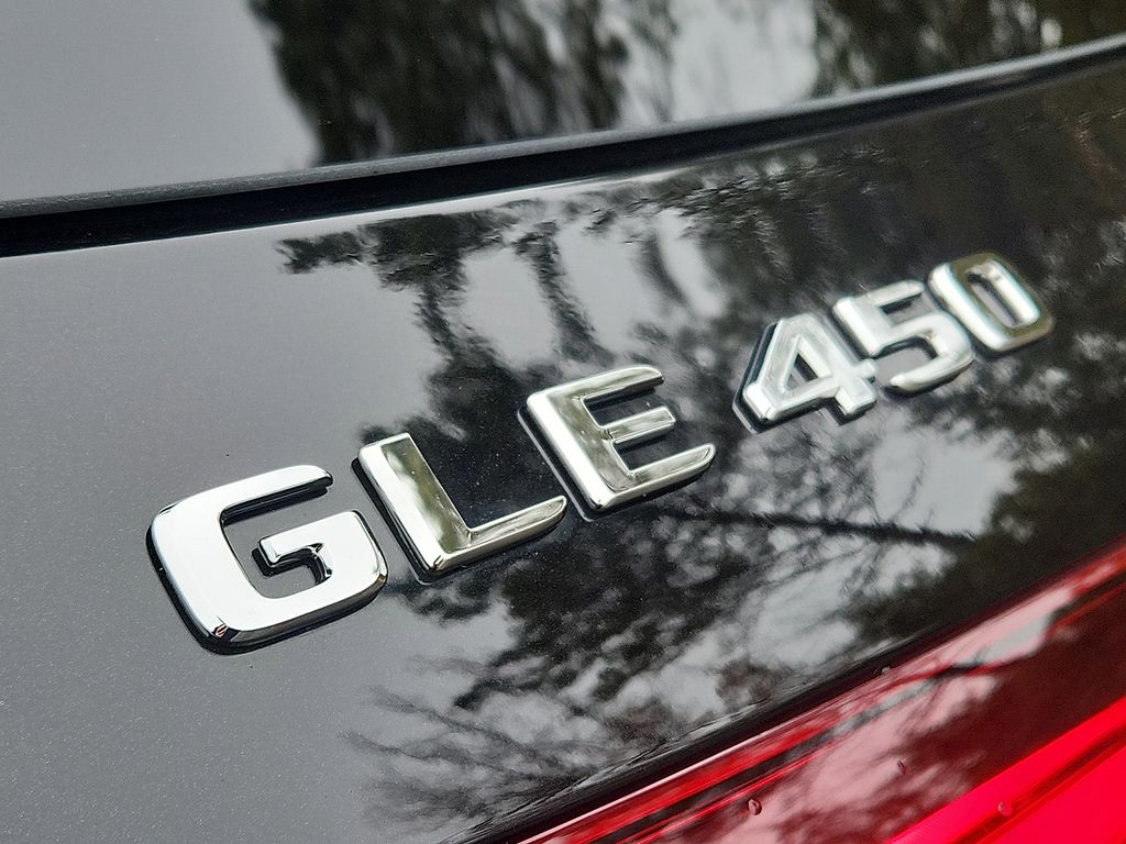 Thumbnail: 2025 Mercedes-Benz GLE - 30