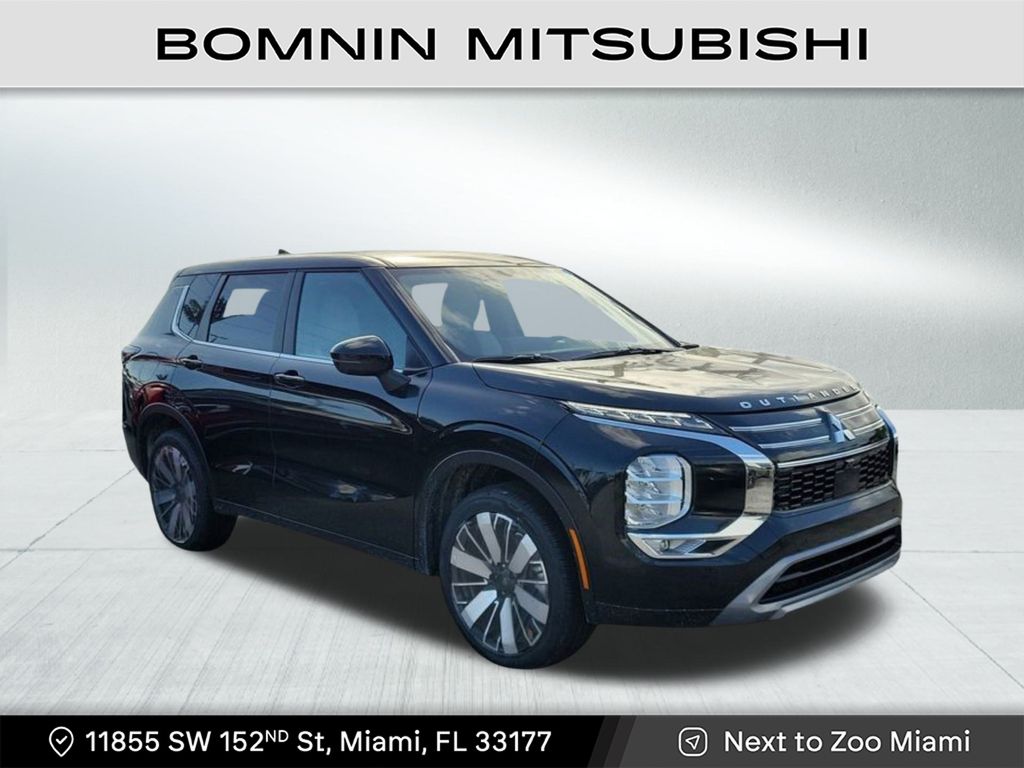 Black Diamond 2026 Mitsubishi Outlander SUV / Crossover Front-Wheel Drive Continuously Variable Transmission