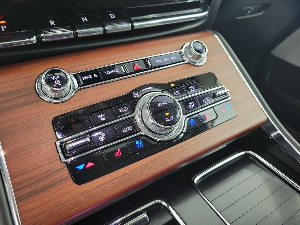 2021 Lincoln Aviator Reserve White at Bayshore Chrysler Jeep Dodge Ram
