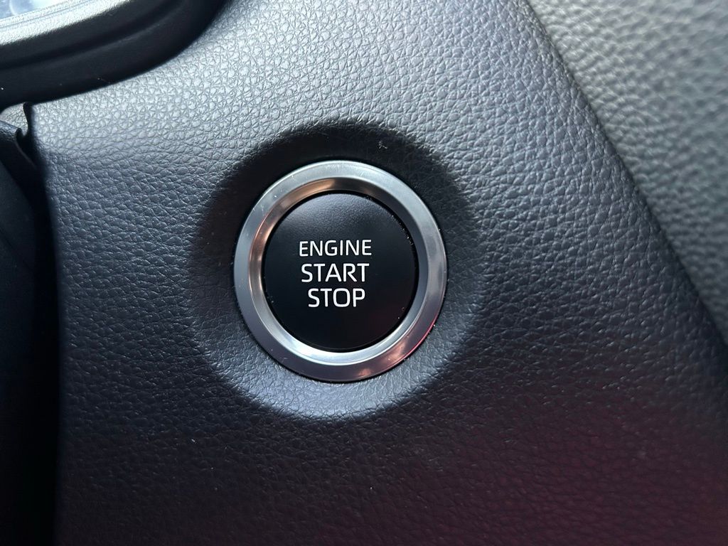 Thumbnail: 2025 Toyota Corolla - 27