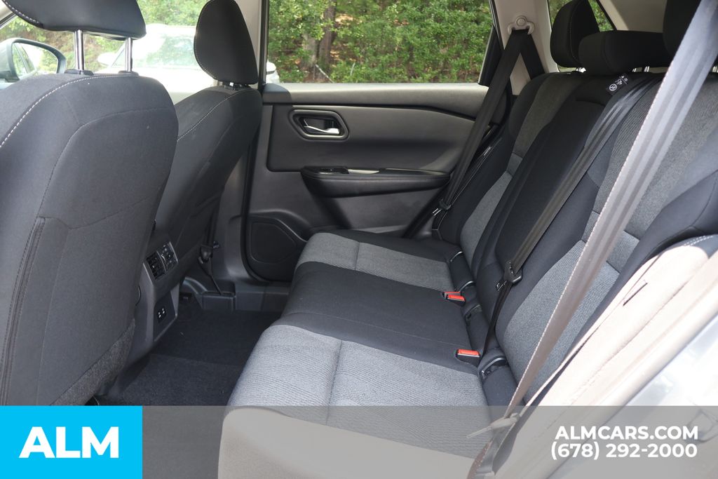Used 2025 Gray Nissan SV image 16