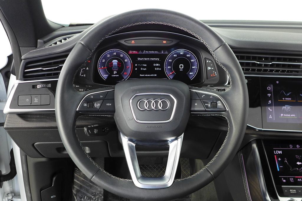 Thumbnail: 2023 Audi Q8 - 26