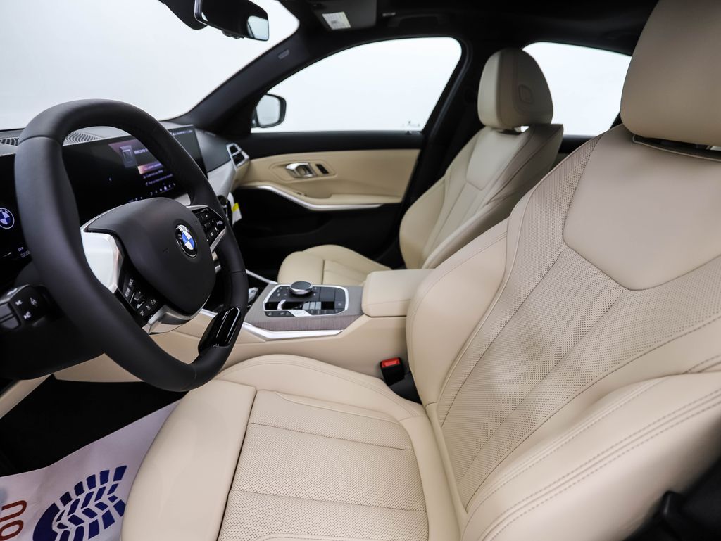 Thumbnail: 2025 BMW 3 Series - 12