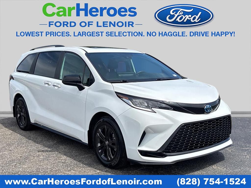 Ice Cap 2025 Toyota Sienna Minivan All-Wheel Drive Continuously Variable Transmission