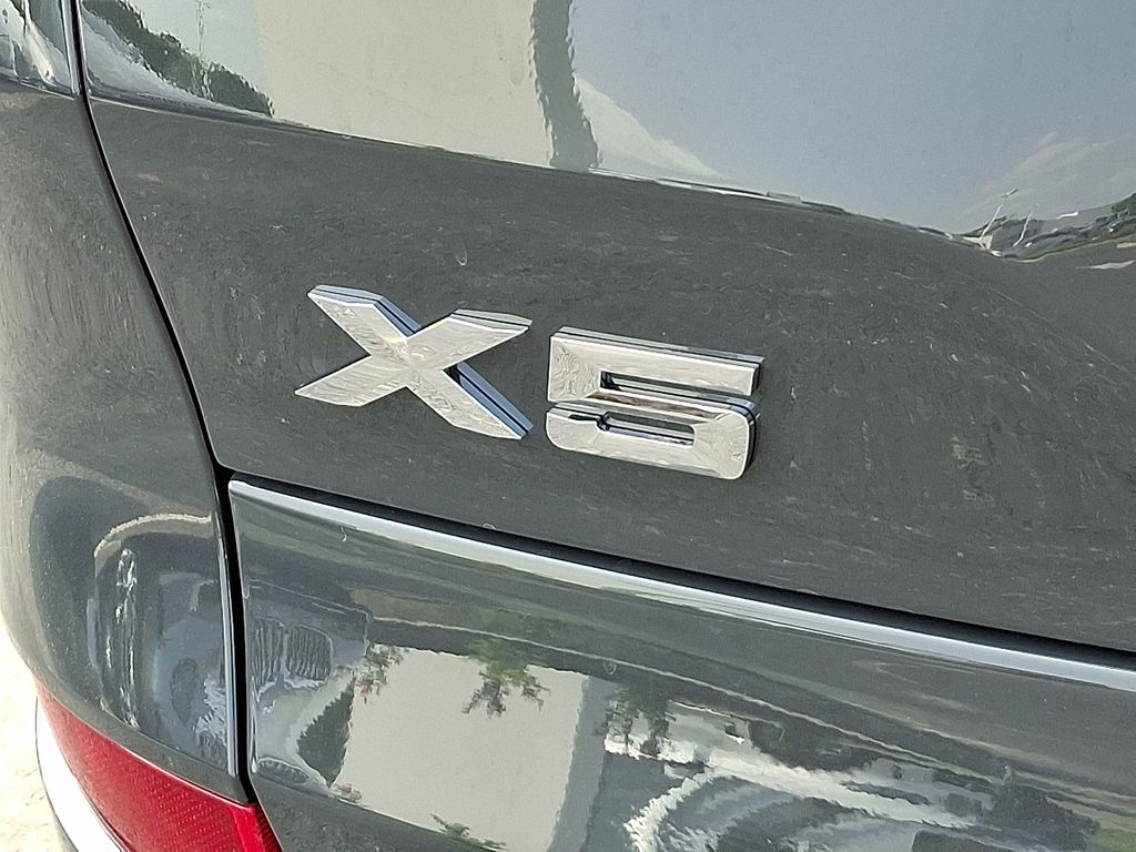 Thumbnail: 2026 BMW X5 - 11
