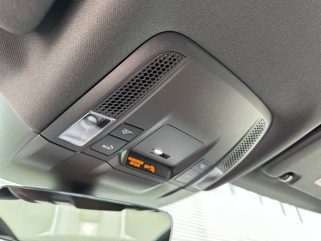 Thumbnail: 2023 Porsche Taycan - 24