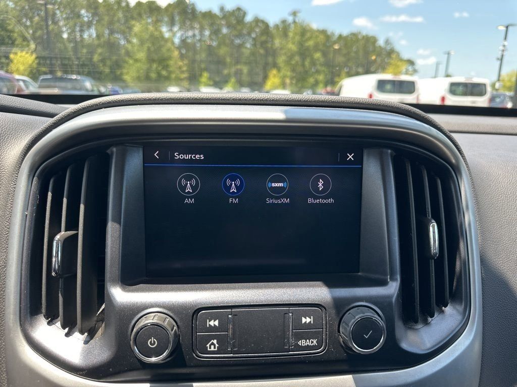 2022 Summit White Chevrolet Colorado LT RWD