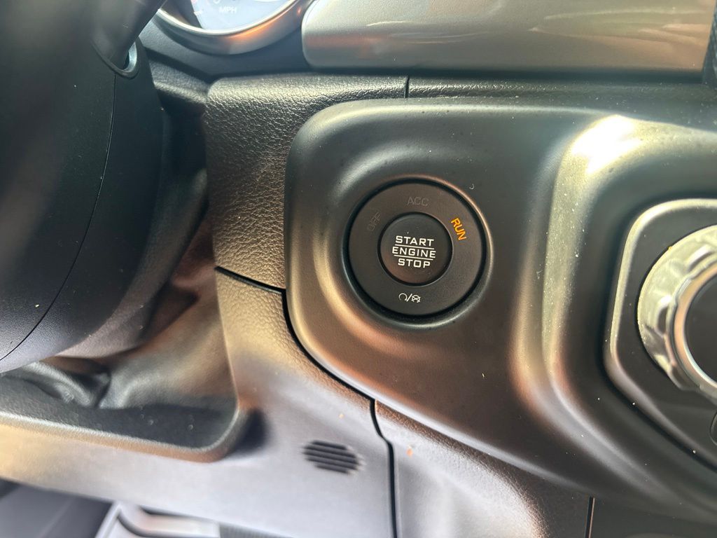 Used 2020 Jeep Wrangler SUV