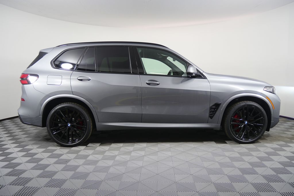 Thumbnail: 2026 BMW X5 - 2