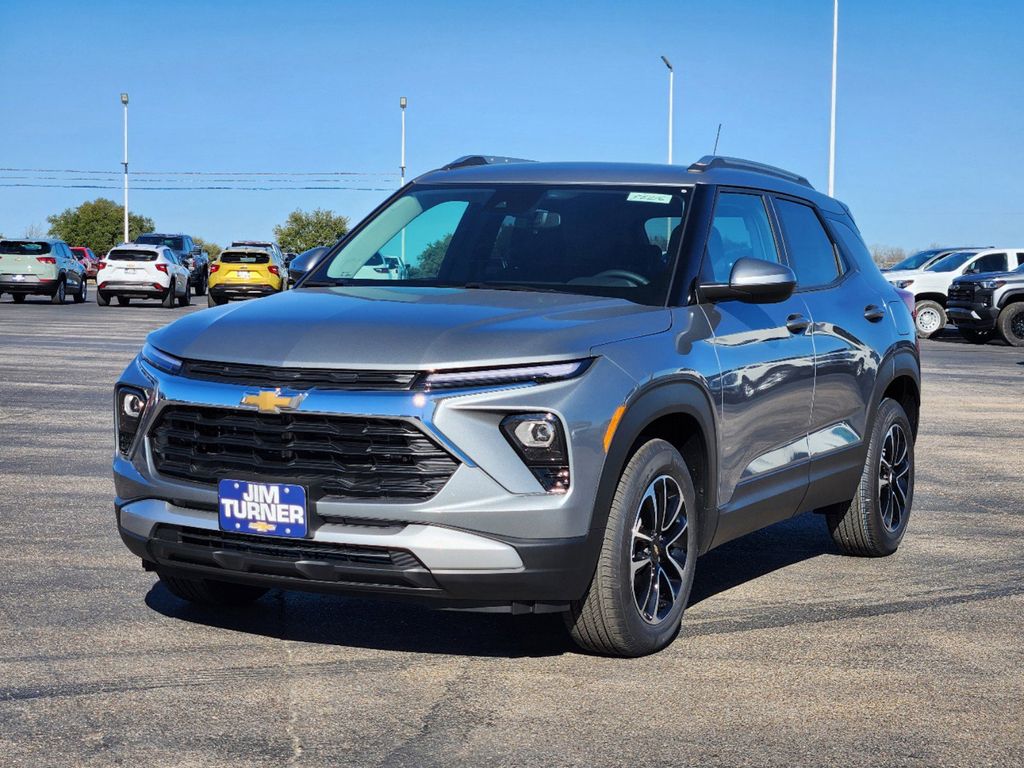 2025 Chevrolet TrailBlazer LT 2