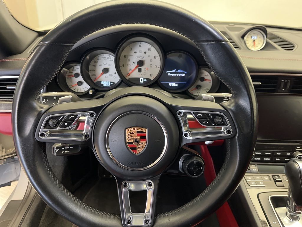 Thumbnail: 2019 Porsche 911 - 15