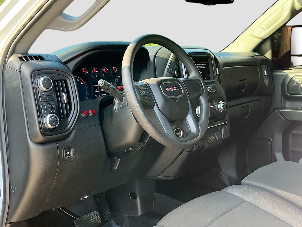 2025 GMC Sierra 2500HD Pro - 8