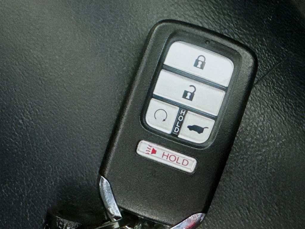 Used Car 2018 Honda Pilot  Ex-l For Sale Under $20,000 In Austin, Texas