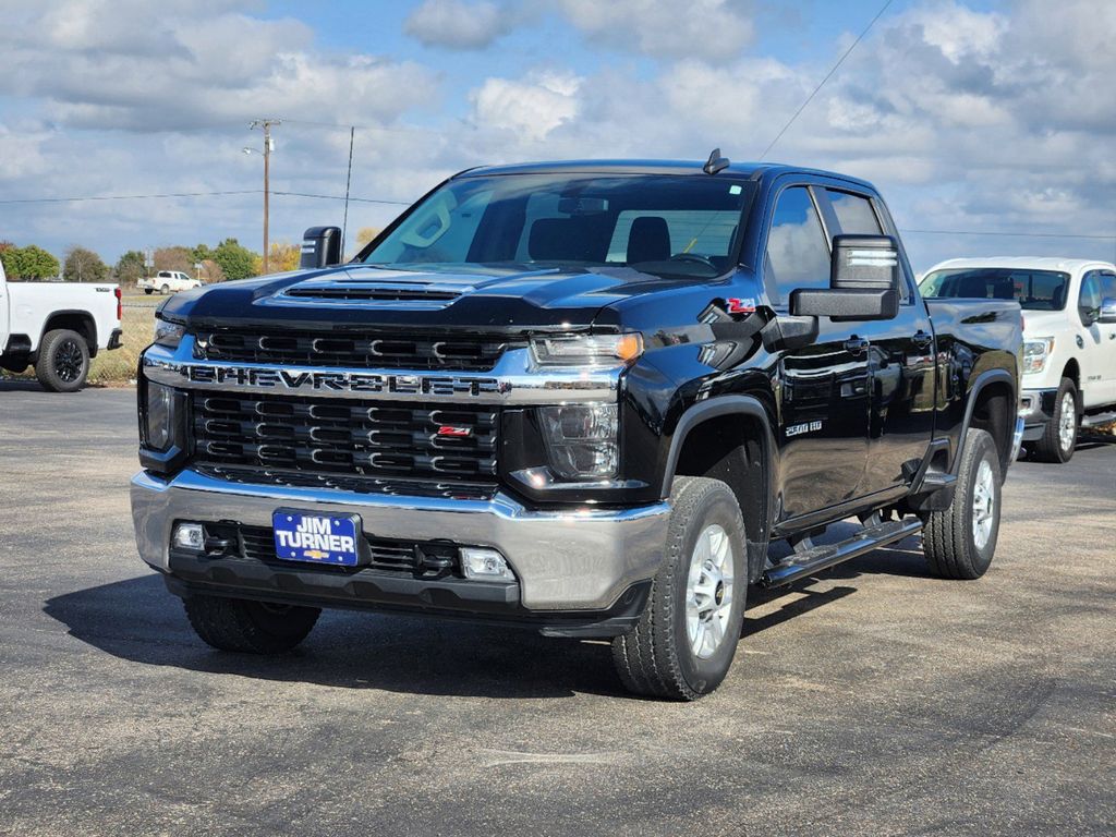 2022 Chevrolet Silverado 2500HD LT 3