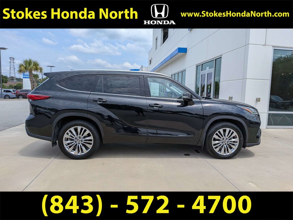 Used 2023 Toyota Highlander SUV