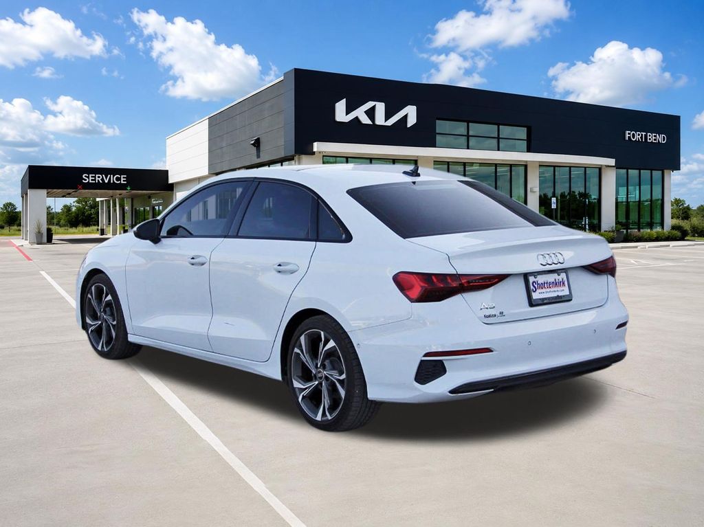 2022 Audi A3 40 Premium Plus - 6