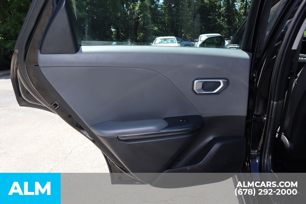 Used 2025 Black Kia LXS image 19