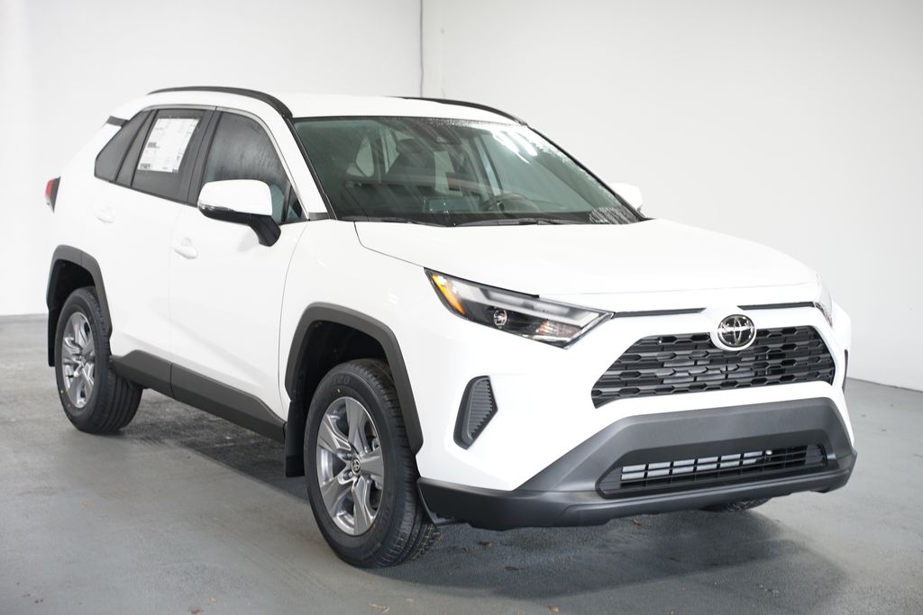 Thumbnail: 2025 Toyota RAV4 - 3