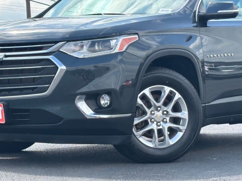 Used Car 2020 Chevrolet Traverse  Lt For Sale Under $30,000 In Austin, Texas