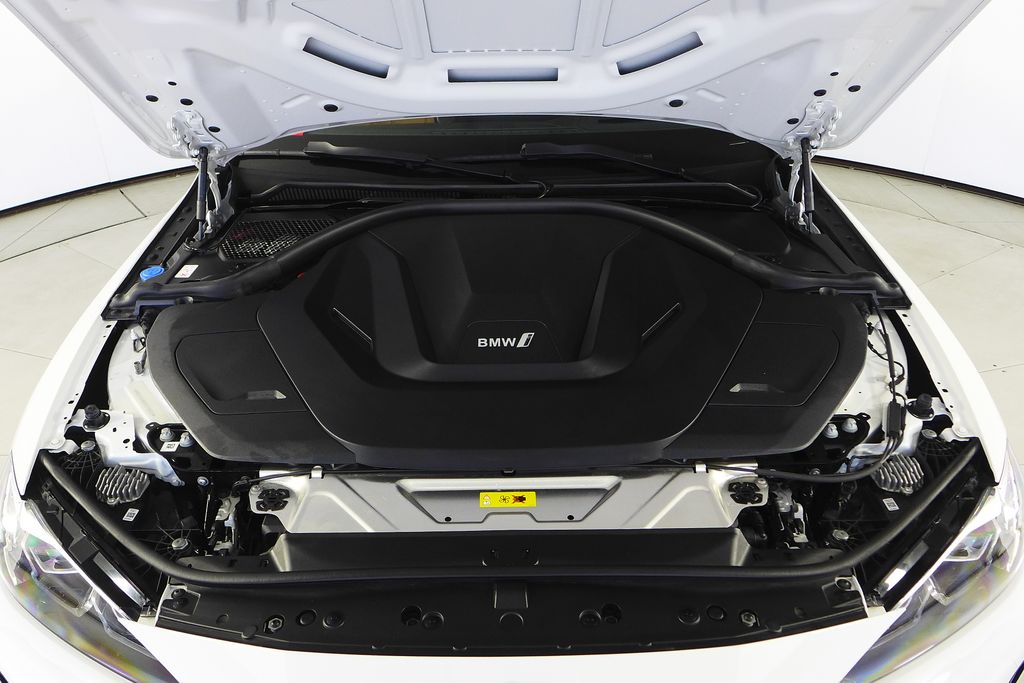 Thumbnail: 2023 BMW i4 - 6