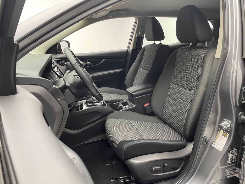 Thumbnail: 2022 Nissan Rogue Sport - 13