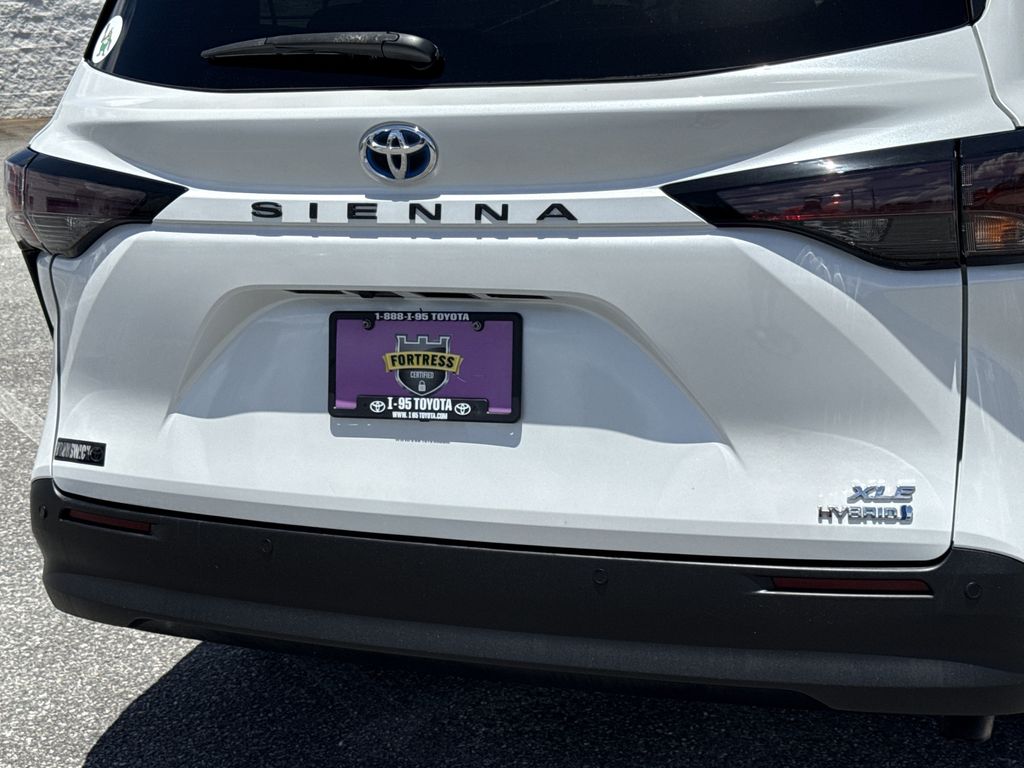 Used 2023 Toyota Sienna Van