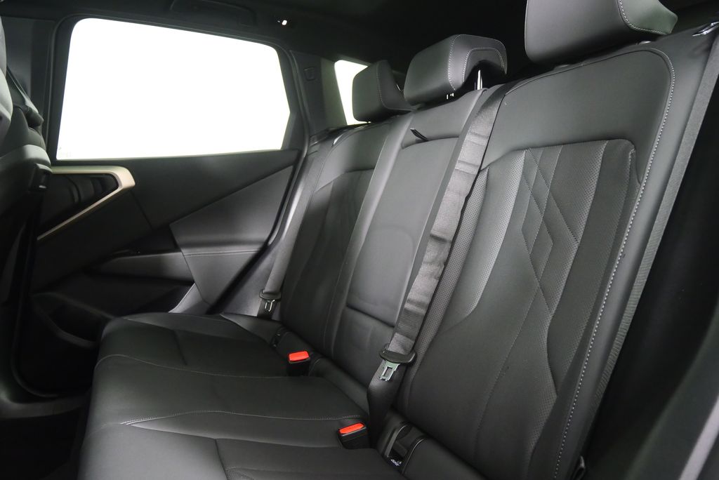 Thumbnail: 2025 BMW X3 - 16