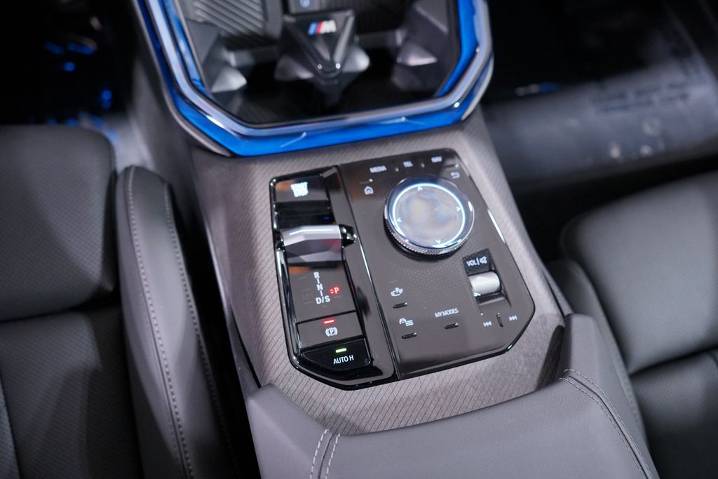 Thumbnail: 2026 BMW X3 - 13