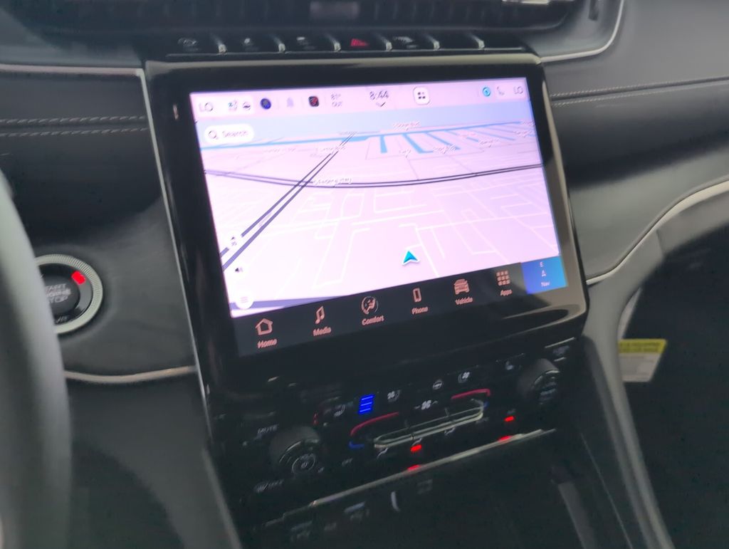 new 2025 Jeep Grand Cherokee car, priced at $41,585