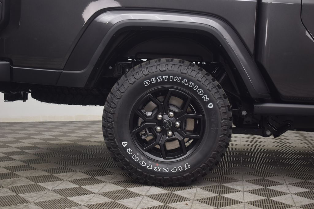 new 2026 Jeep Gladiator car, priced at $47,570
