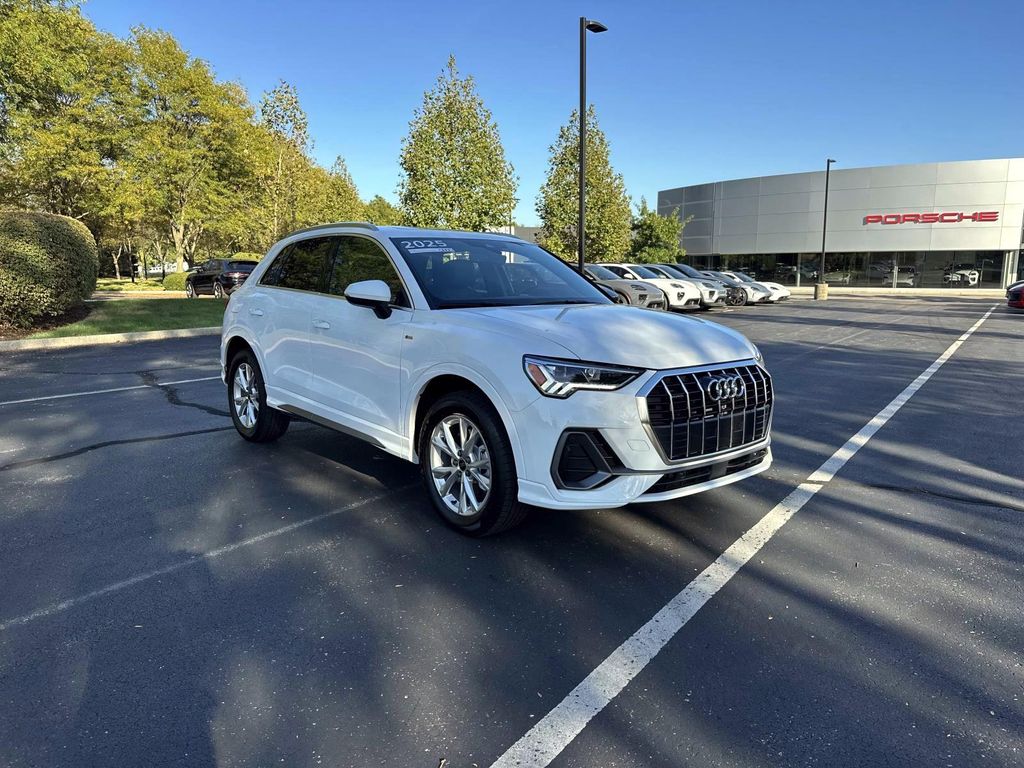 /2025 Audi Q3