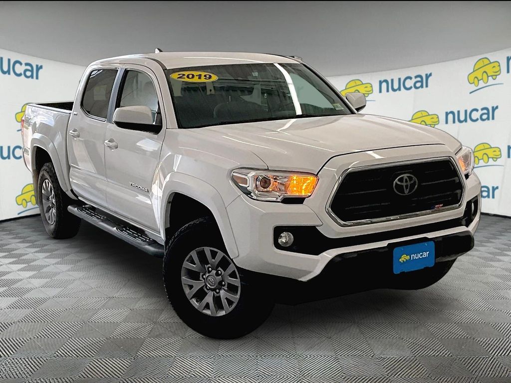 Super White 2019 Toyota Tacoma Pickup Truck Four-Wheel Drive 6-Speed Automatic