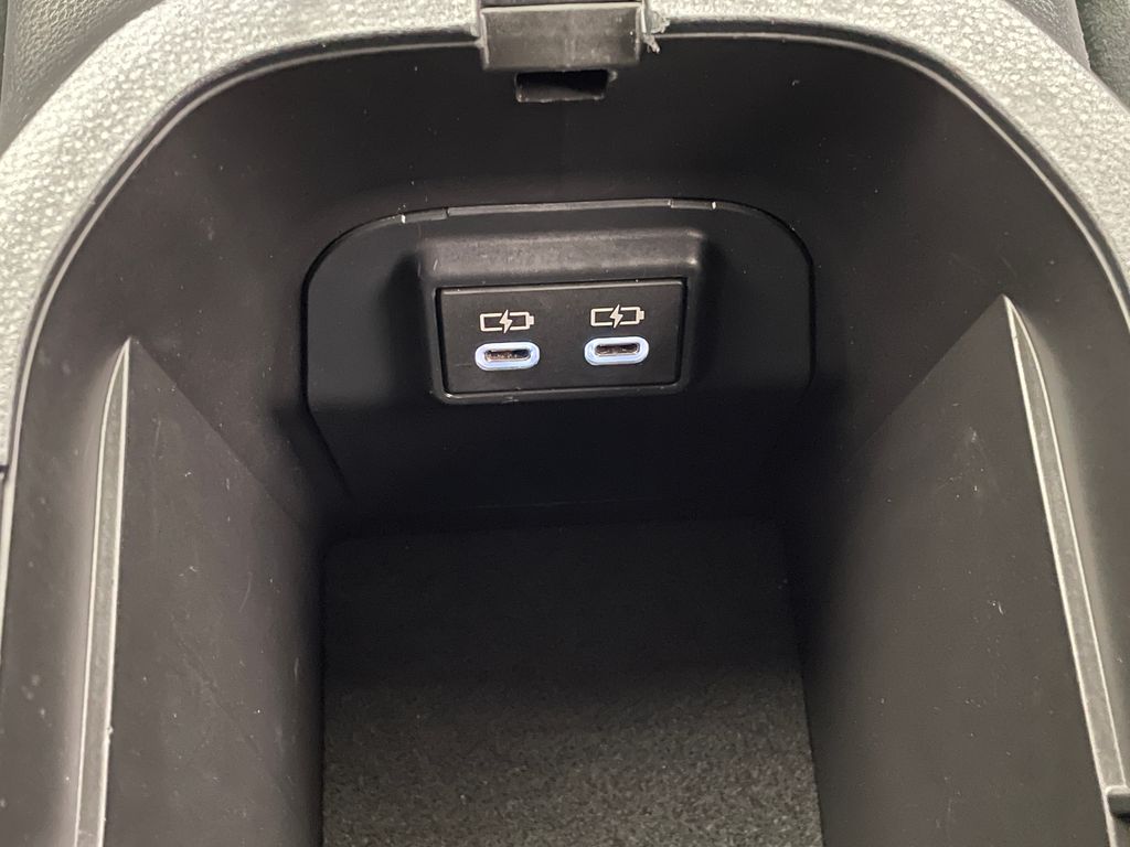 2023 Toyota RAV4 XLE 30