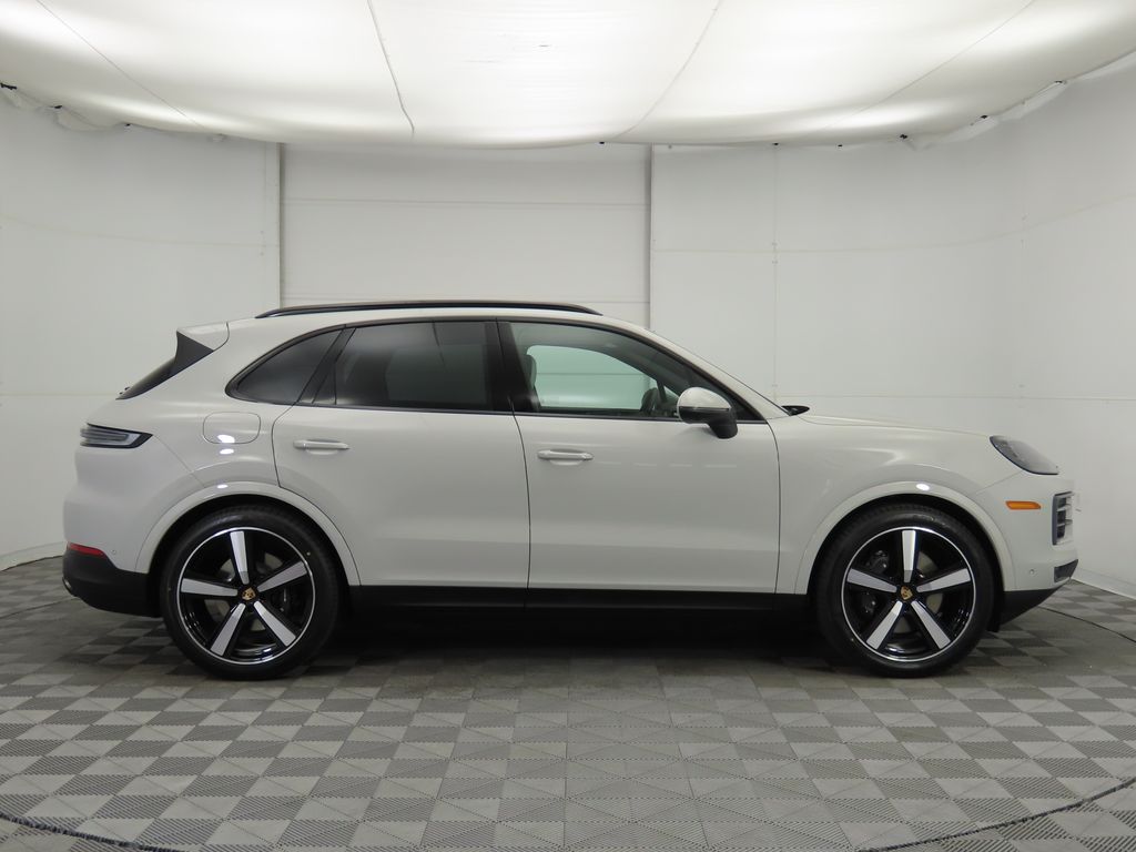 Thumbnail: 2025 Porsche Cayenne - 8