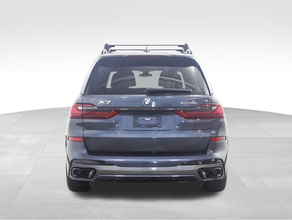 2022 BMW X7 xDrive40i 4