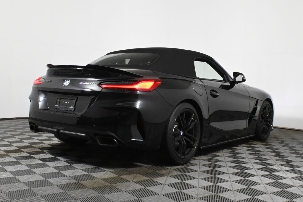 Thumbnail: 2025 BMW Z4 - 6