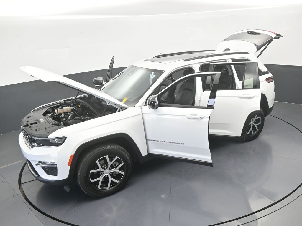 Used 2024 Bright White Clearcoat Jeep Limited image 70