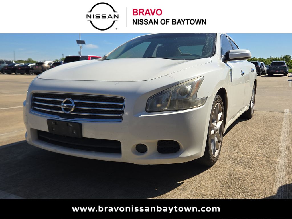 Winter Frost Metallic 2009 Nissan Maxima S Sedan Front-Wheel Drive Continuously Variable Transmission