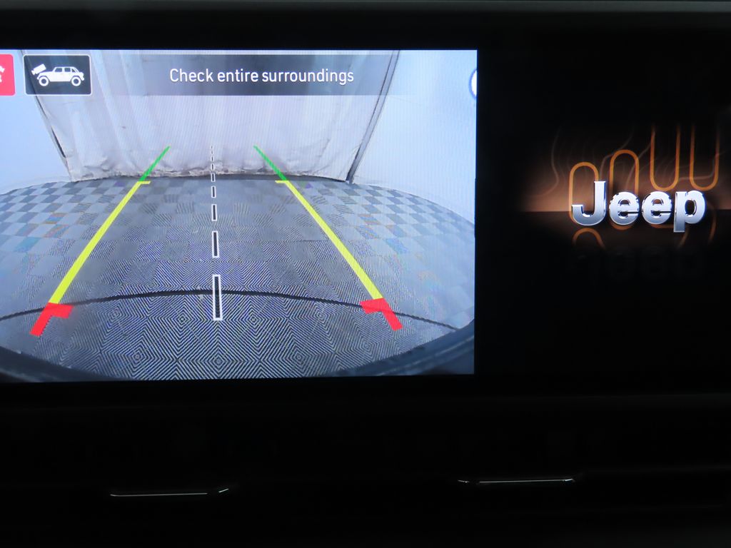 2025 Jeep Wrangler Sahara 4xe 19