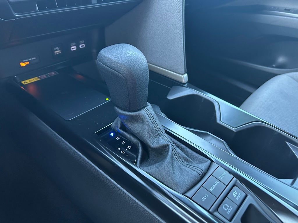 Thumbnail: 2025 Toyota Camry - 26