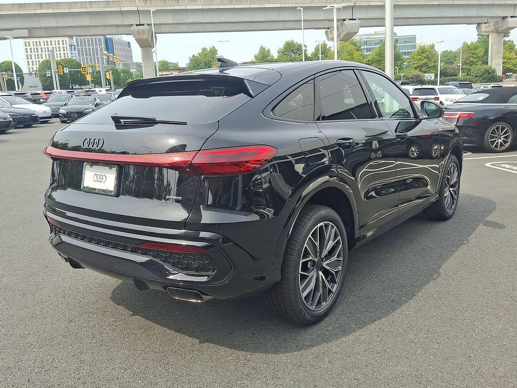Thumbnail: 2026 Audi Q5 - 3