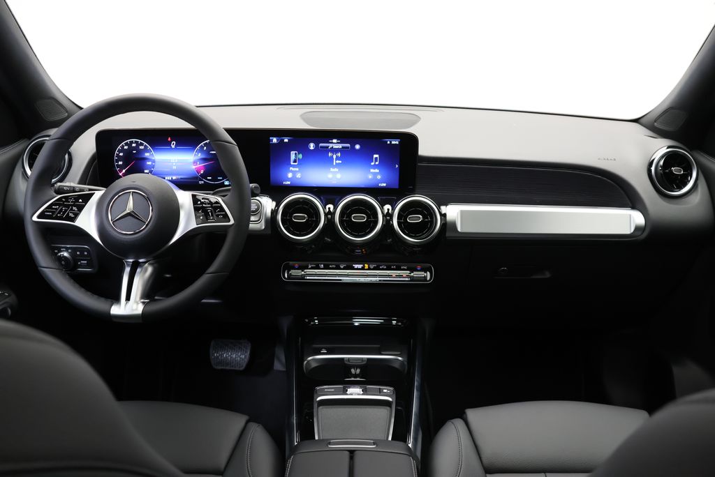 Thumbnail: 2026 Mercedes-Benz GLB - 17
