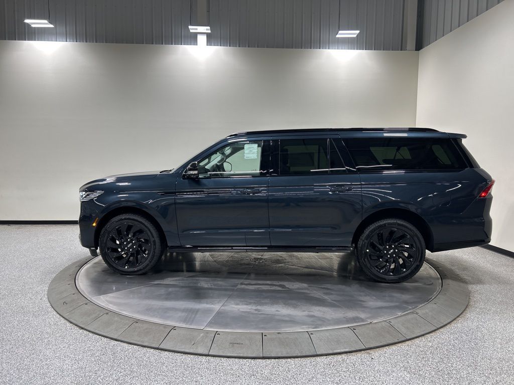 new 2026 Lincoln Navigator L car, priced at $109,365