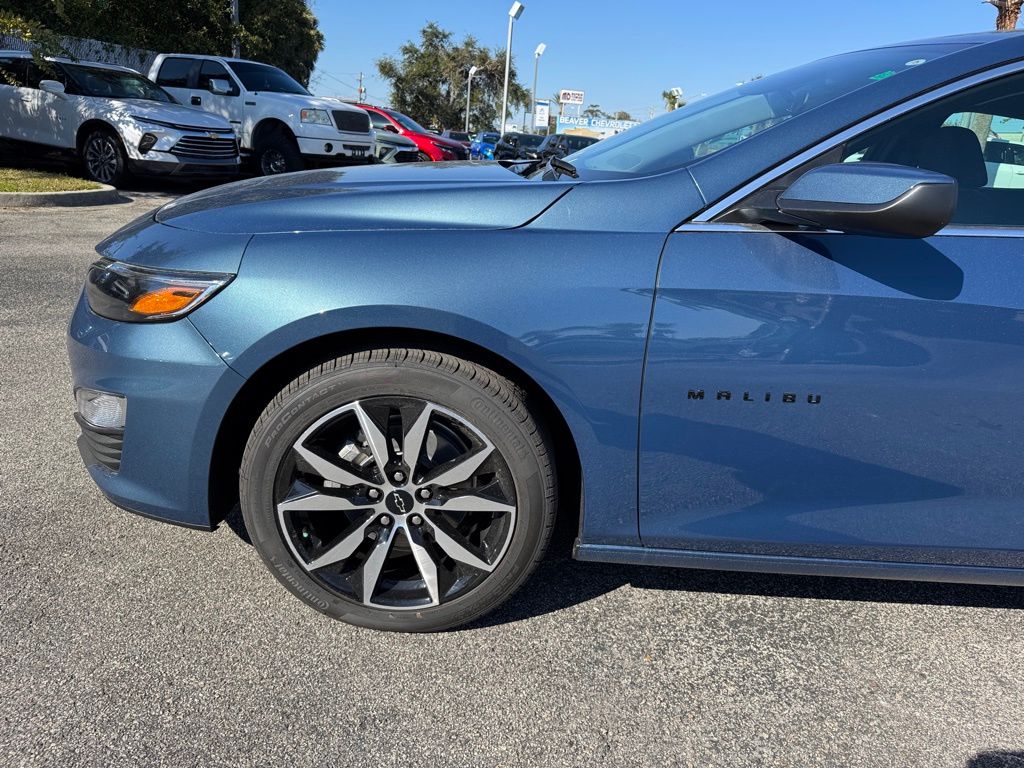 2025 Chevrolet Malibu RS 11