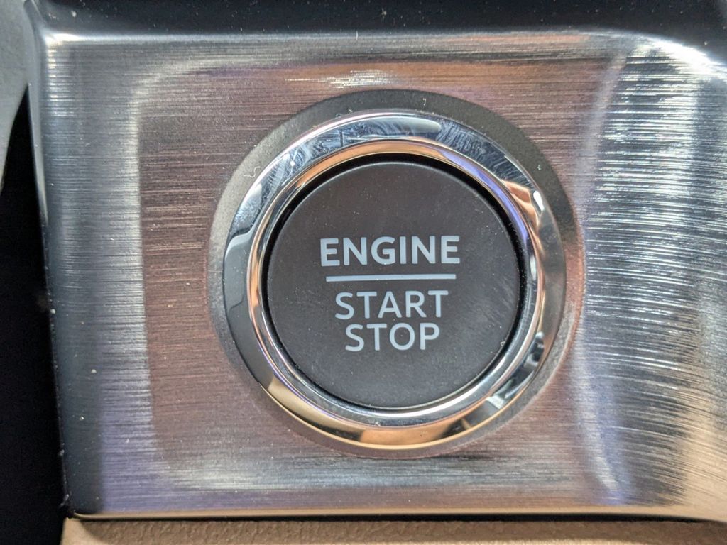 2025 Ford F-350 Super Duty Lariat