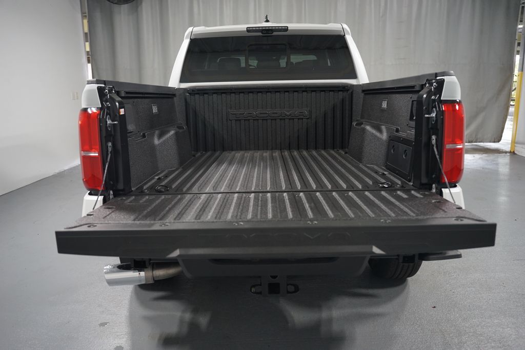 Thumbnail: 2025 Toyota Tacoma - 32