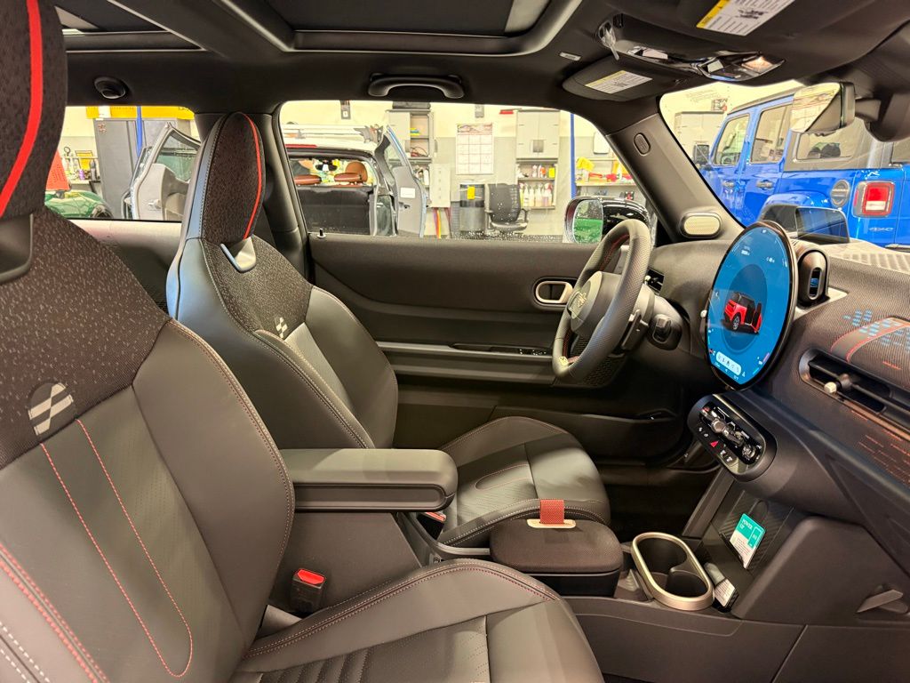 Thumbnail: 2026 MINI Cooper - 23