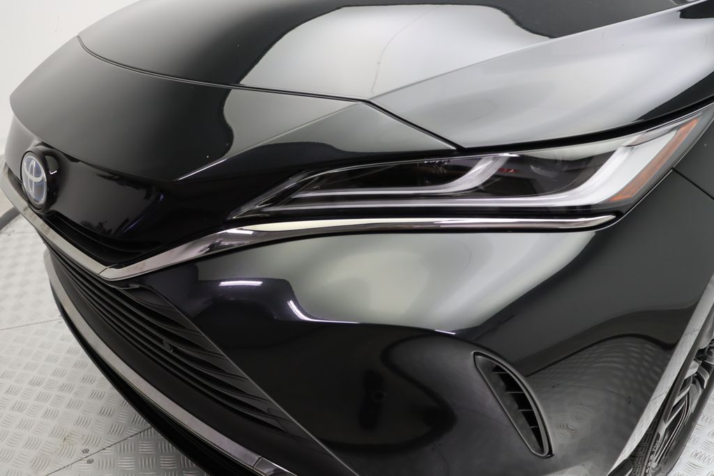 2024 Toyota Venza Nightshade Edition 3